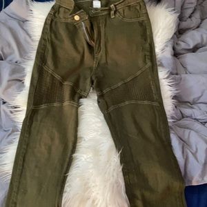 Great condition. Worn once. Fashion Nova Jeans size 11